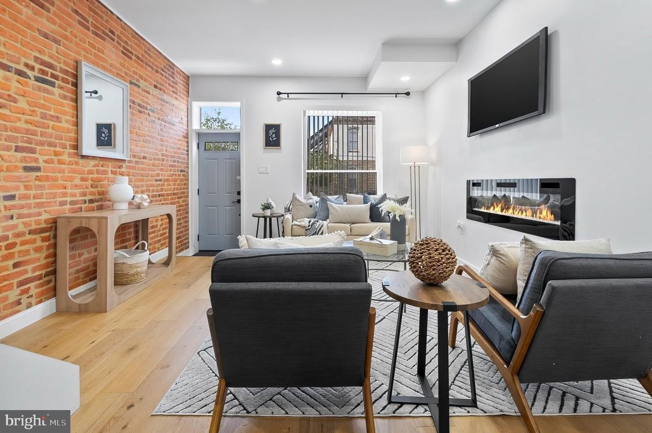 3306 East Lombard Street - Photo 3 of 44