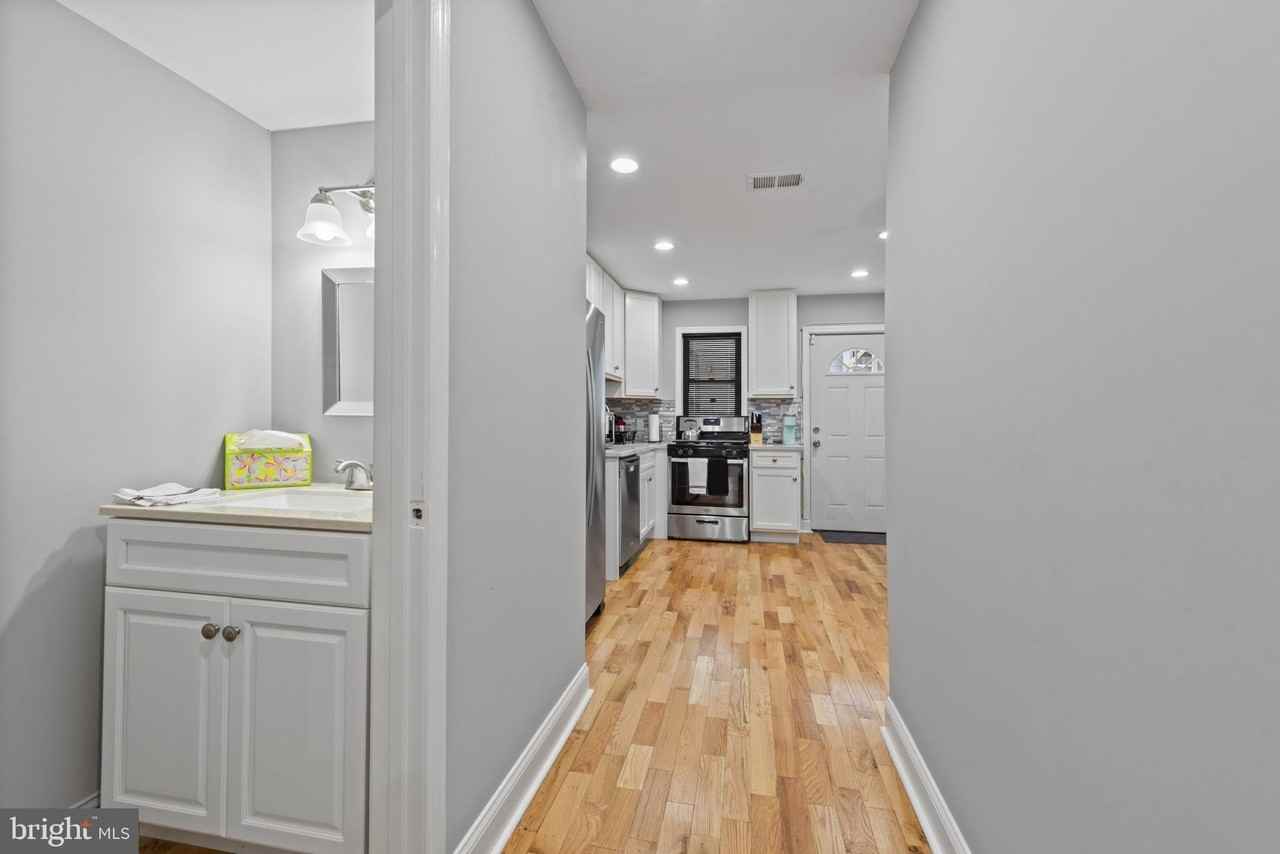 712 N Duncan St - Photo 5 of 26