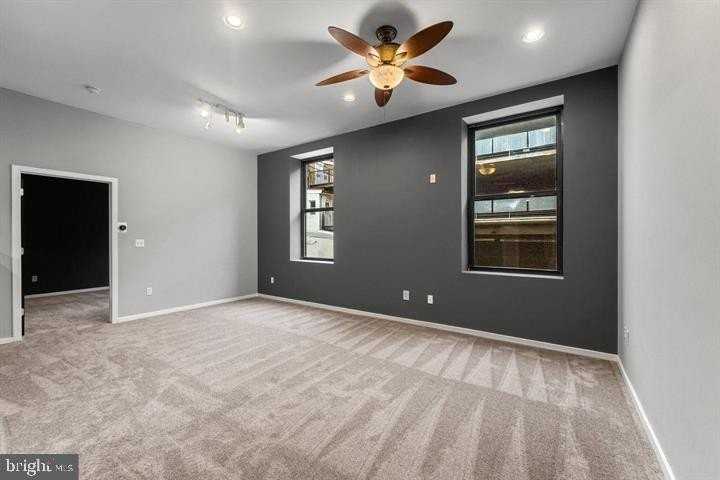 1211 Light St #108 - Photo 3 of 18