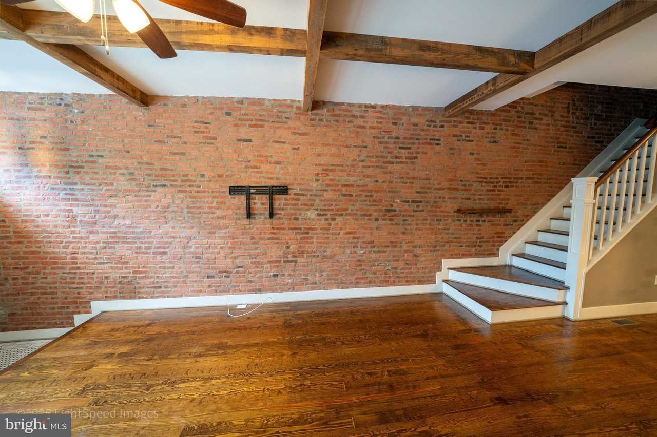 2730 E Baltimore St - Photo 5 of 40