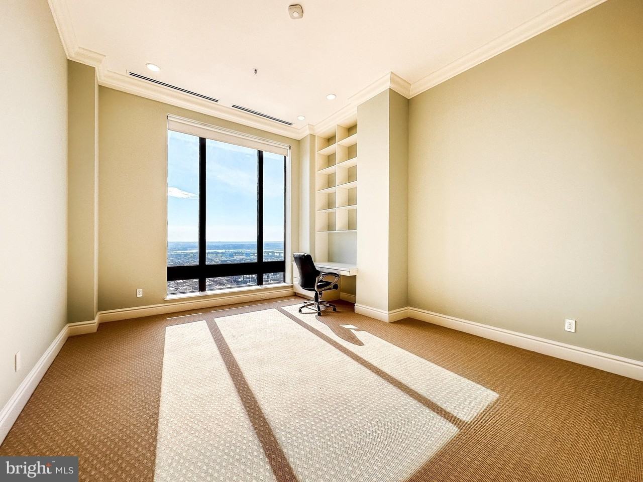 10 E Lee St Apt 2701 #2701 - Photo 5 of 50