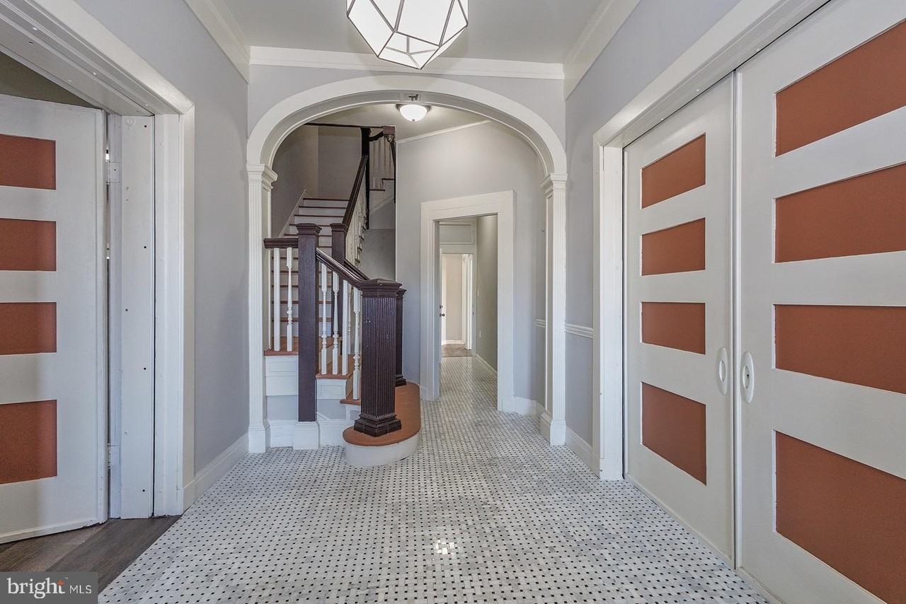 3407 Elgin Avenue #1 - Photo 3 of 15