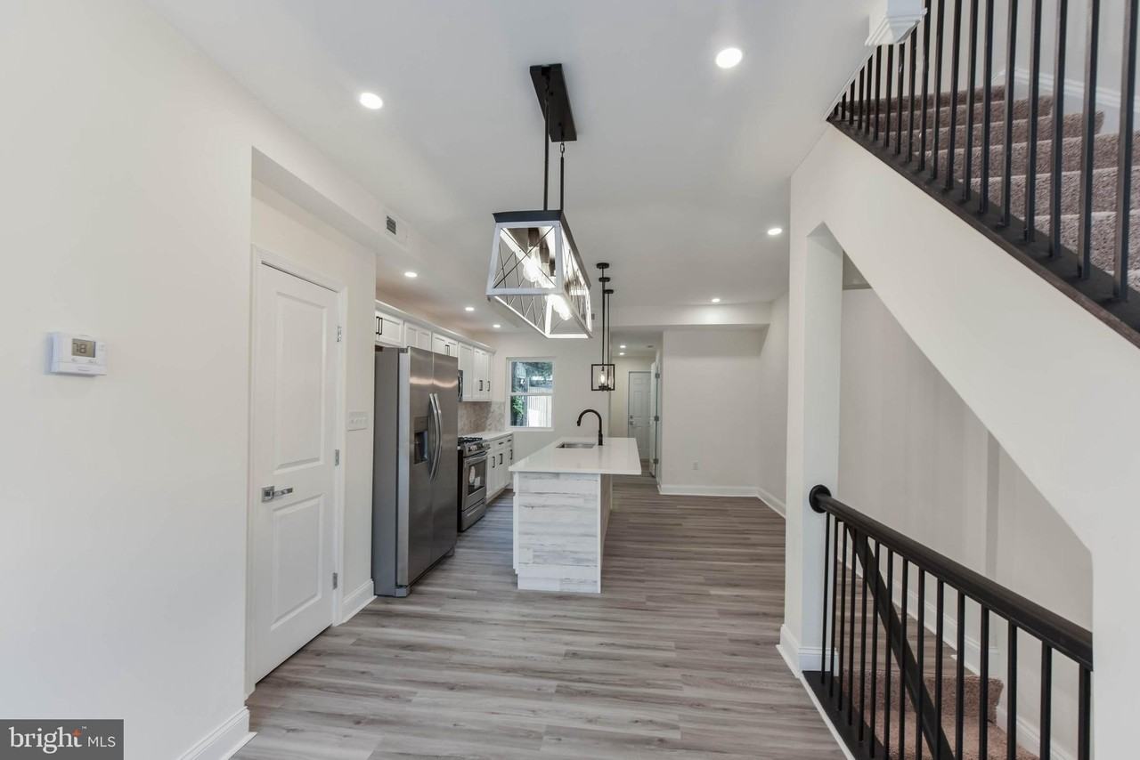 3108 Brighton St - Photo 5 of 31