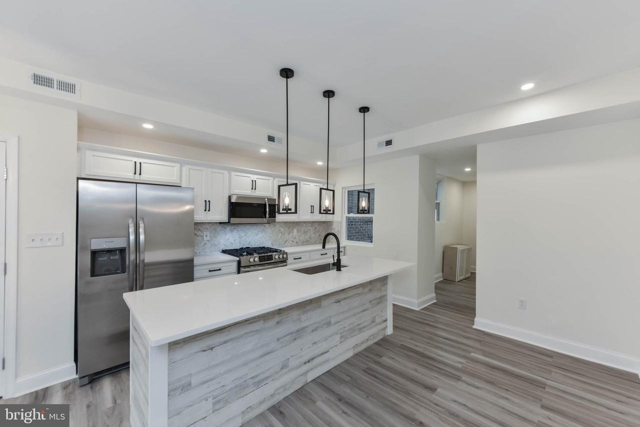 3108 Brighton St - Photo 7 of 31