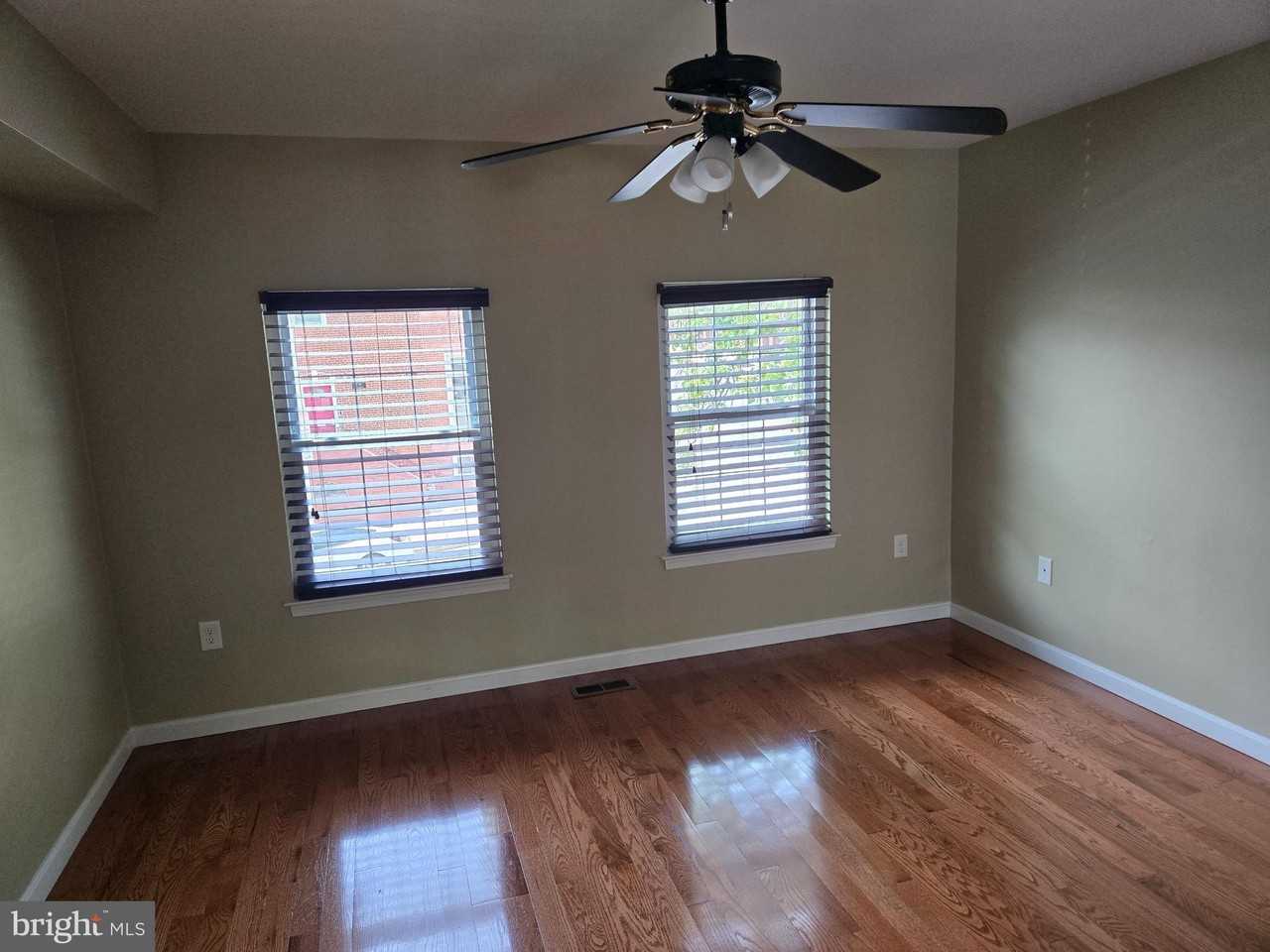 33 N Ann St - Photo 7 of 27