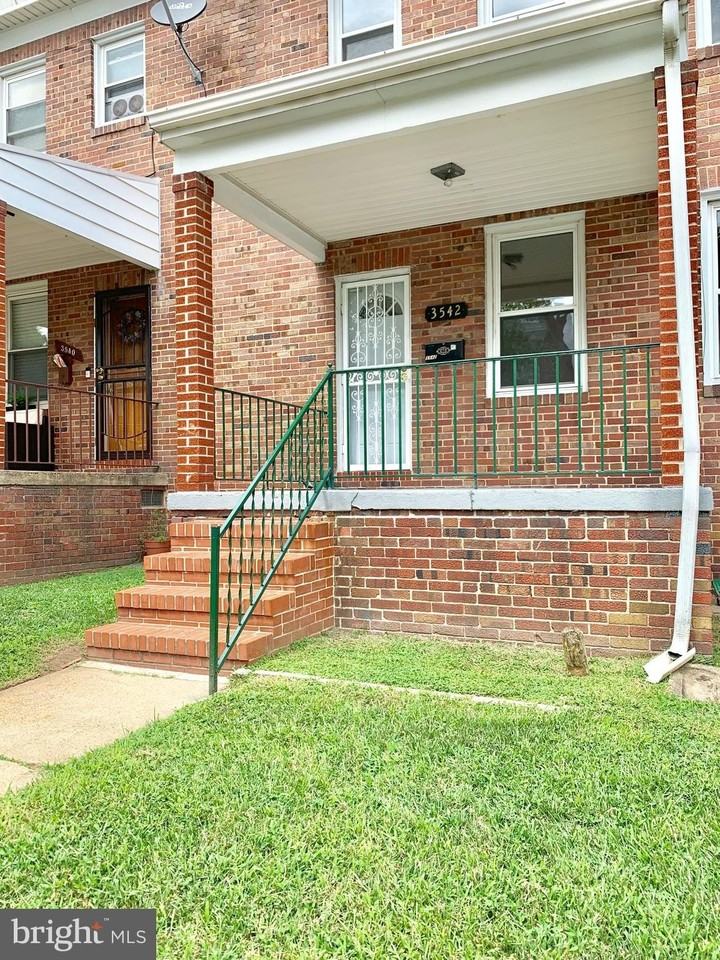 3542 Lyndale Ave - Photo 2 of 12