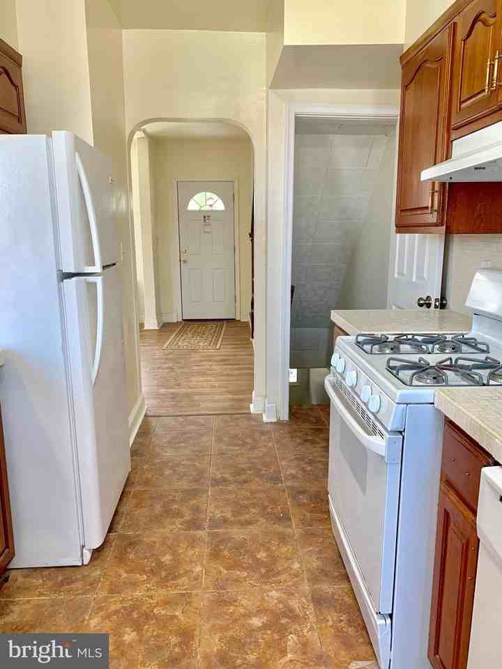 3542 Lyndale Ave - Photo 6 of 12