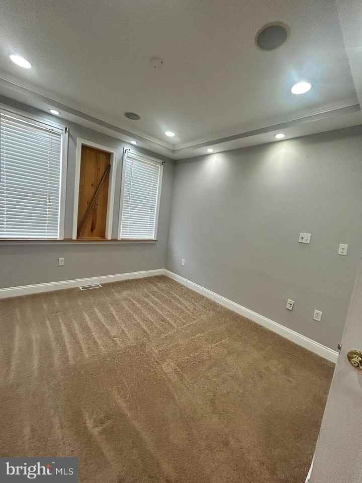 111 North Rose Street - Photo 4 of 16