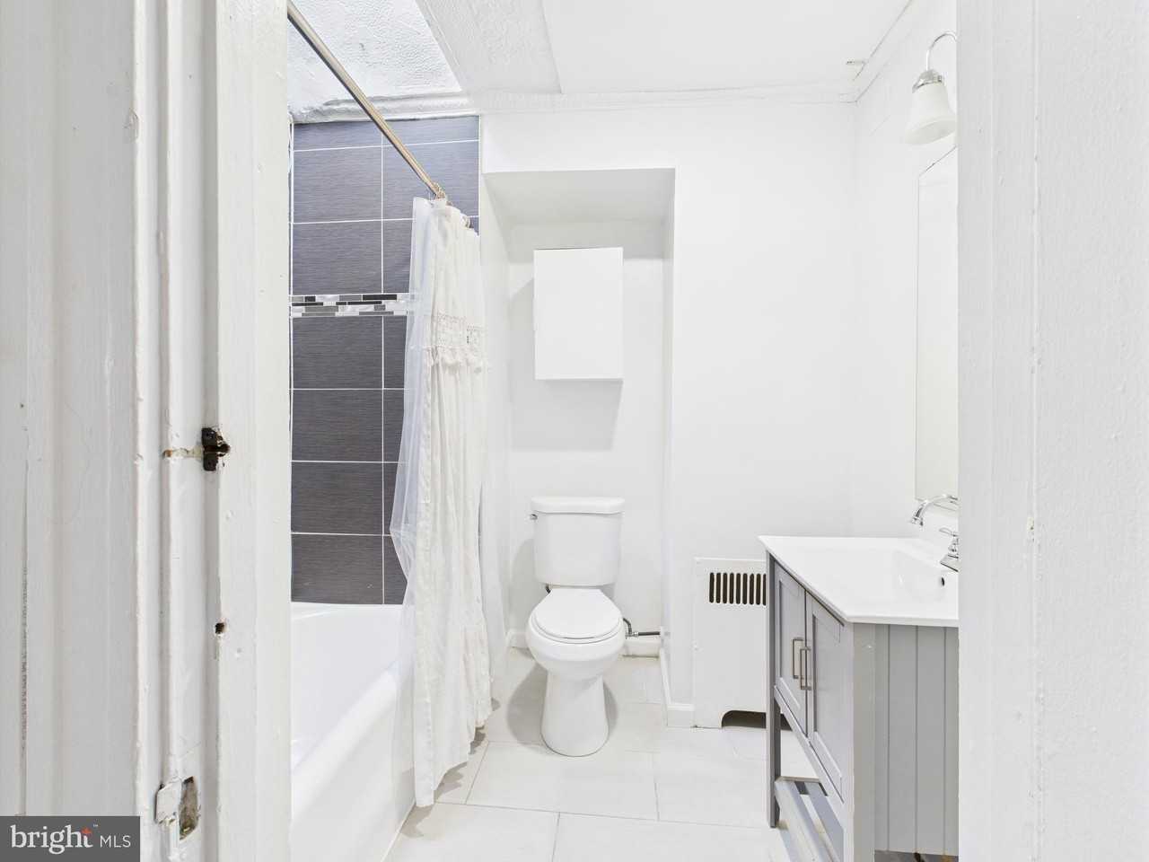 205 E 33rd St Apt 3 #3 - Photo 7 of 18