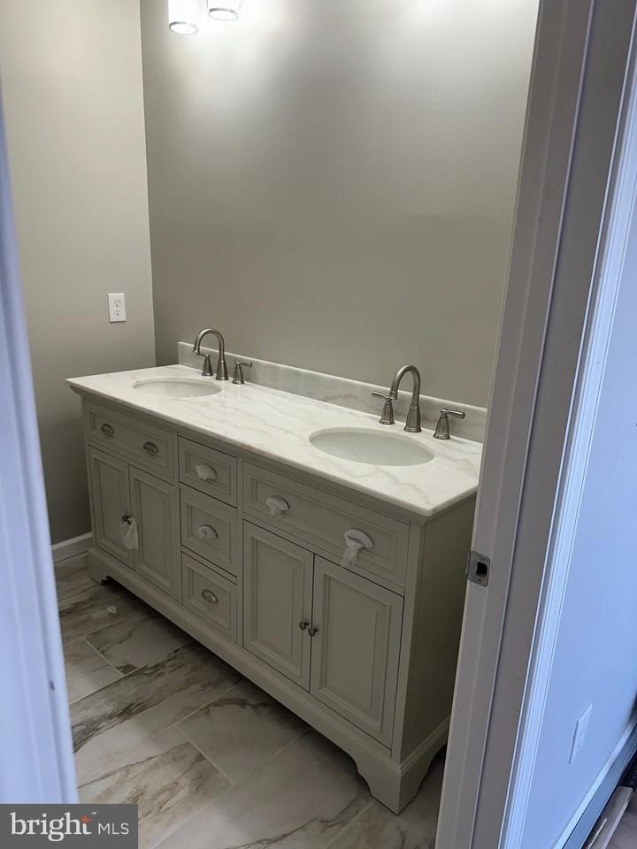 6201 Eastern Ave - Photo 2 of 7