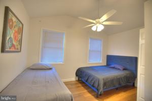 featured image of 2708 Oakley Ave