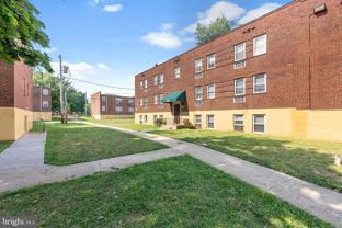3904 Penhurst Ave Apt D #D - Photo 1 of 1
