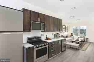 5908 Arizona Ave Unit B #B - Photo 1 of 1