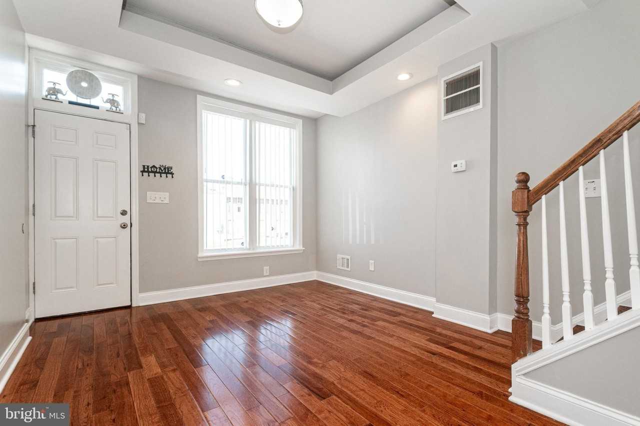 1107 North Collington Avenue - Photo 5 of 25