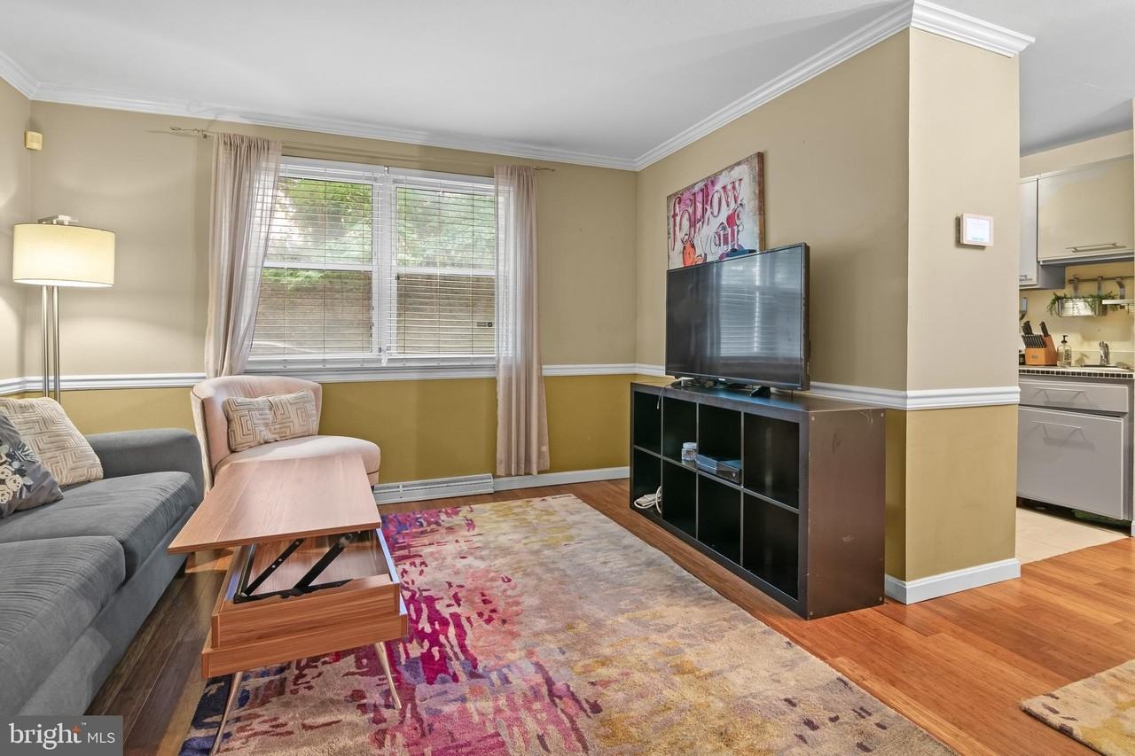 4415 Falls Bridge Drive #K - Photo 4 of 18