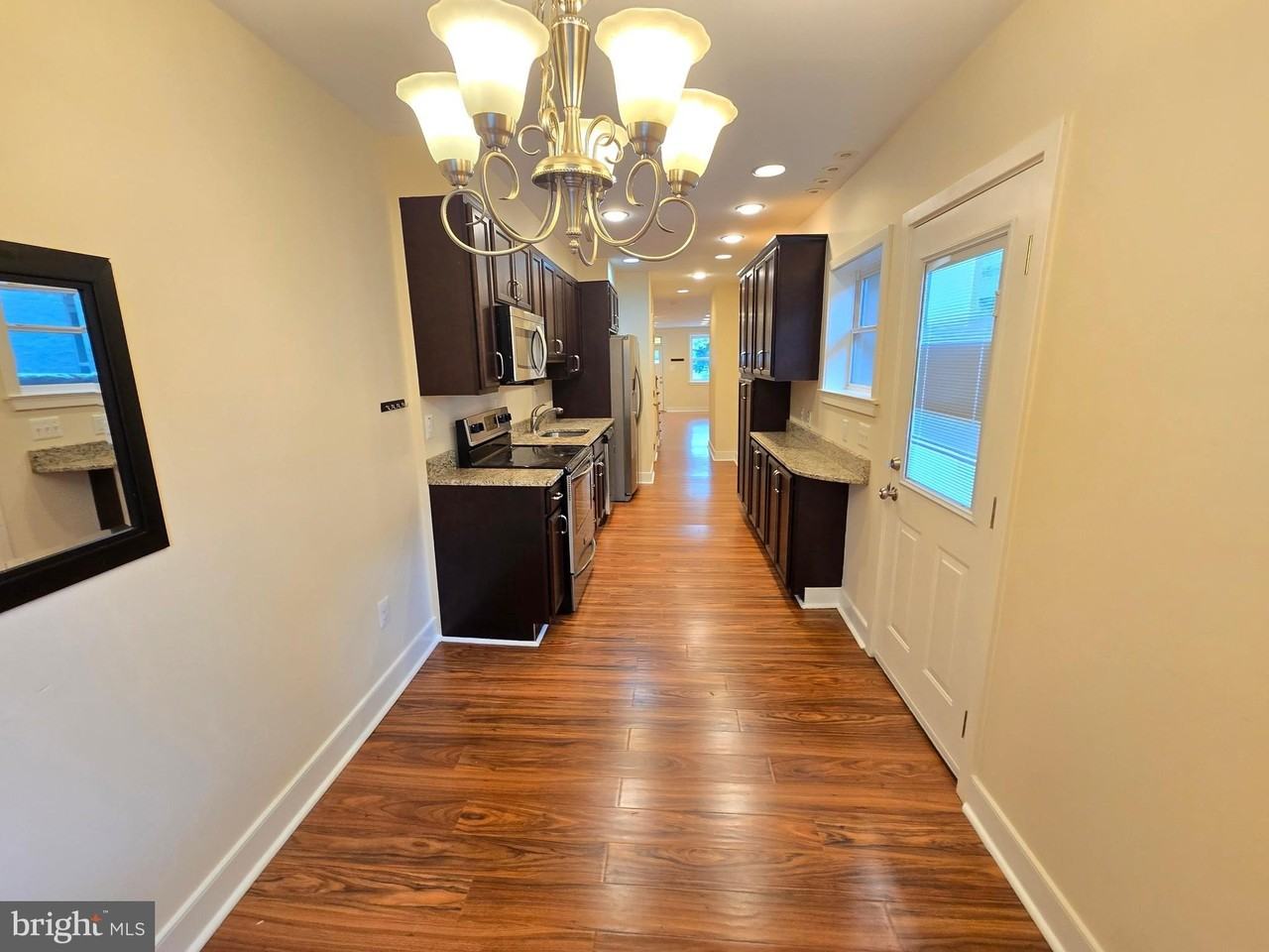 608 S Washington St - Photo 7 of 40