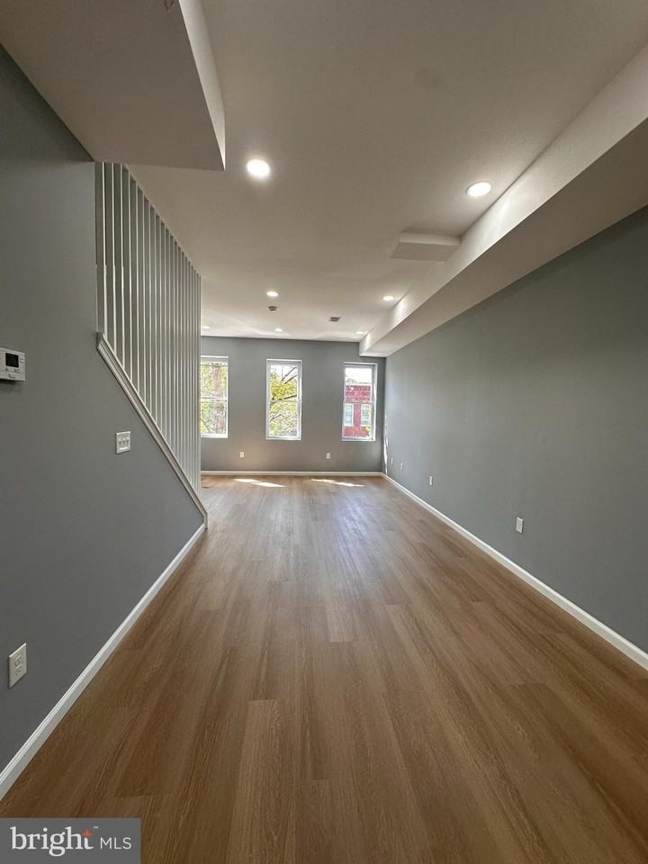 1927 Druid Hill Ave Apt 2 #FL2 - Photo 4 of 11