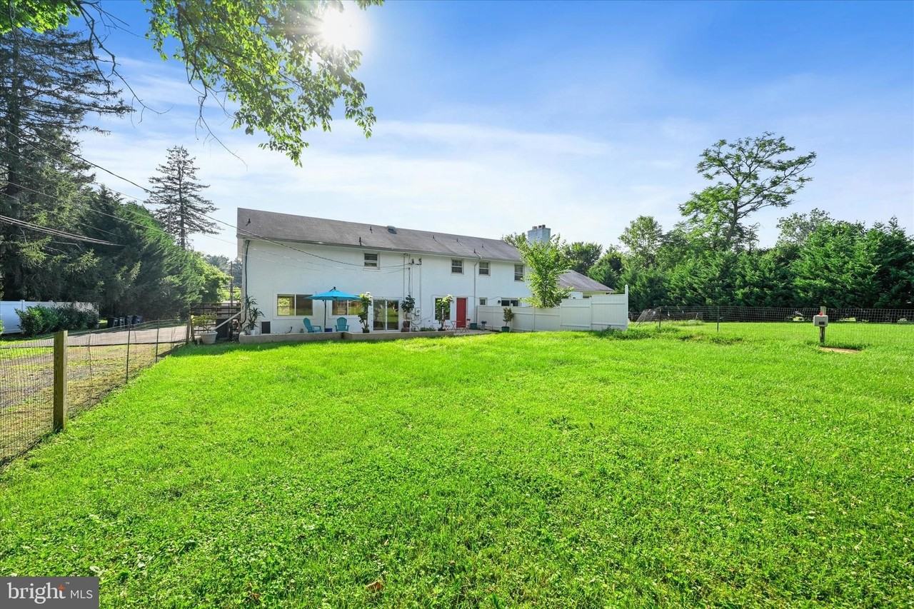 10533 Stevenson Rd - Photo 6 of 50