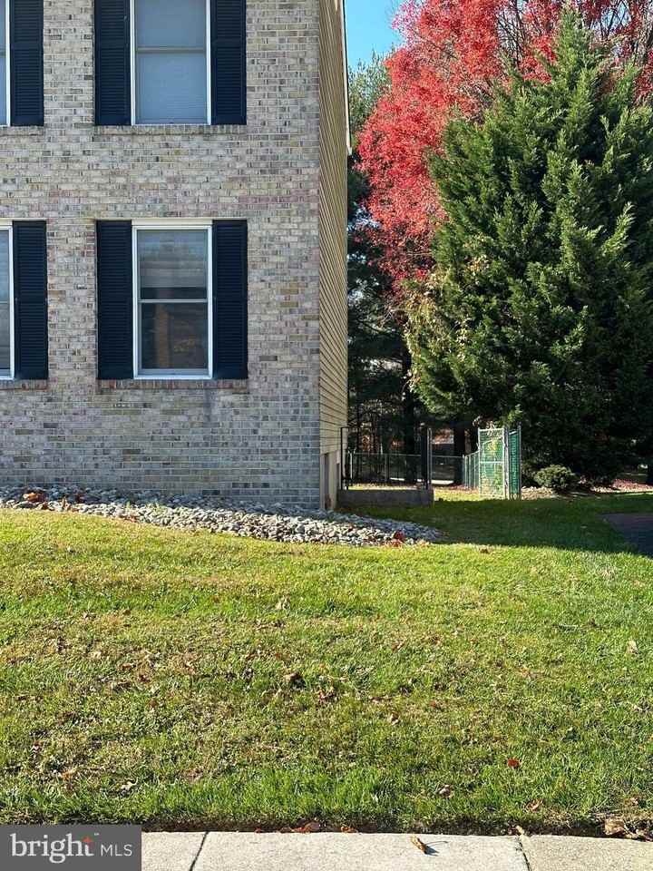 8 Dandelion Ct Unit B #B - Photo 4 of 17