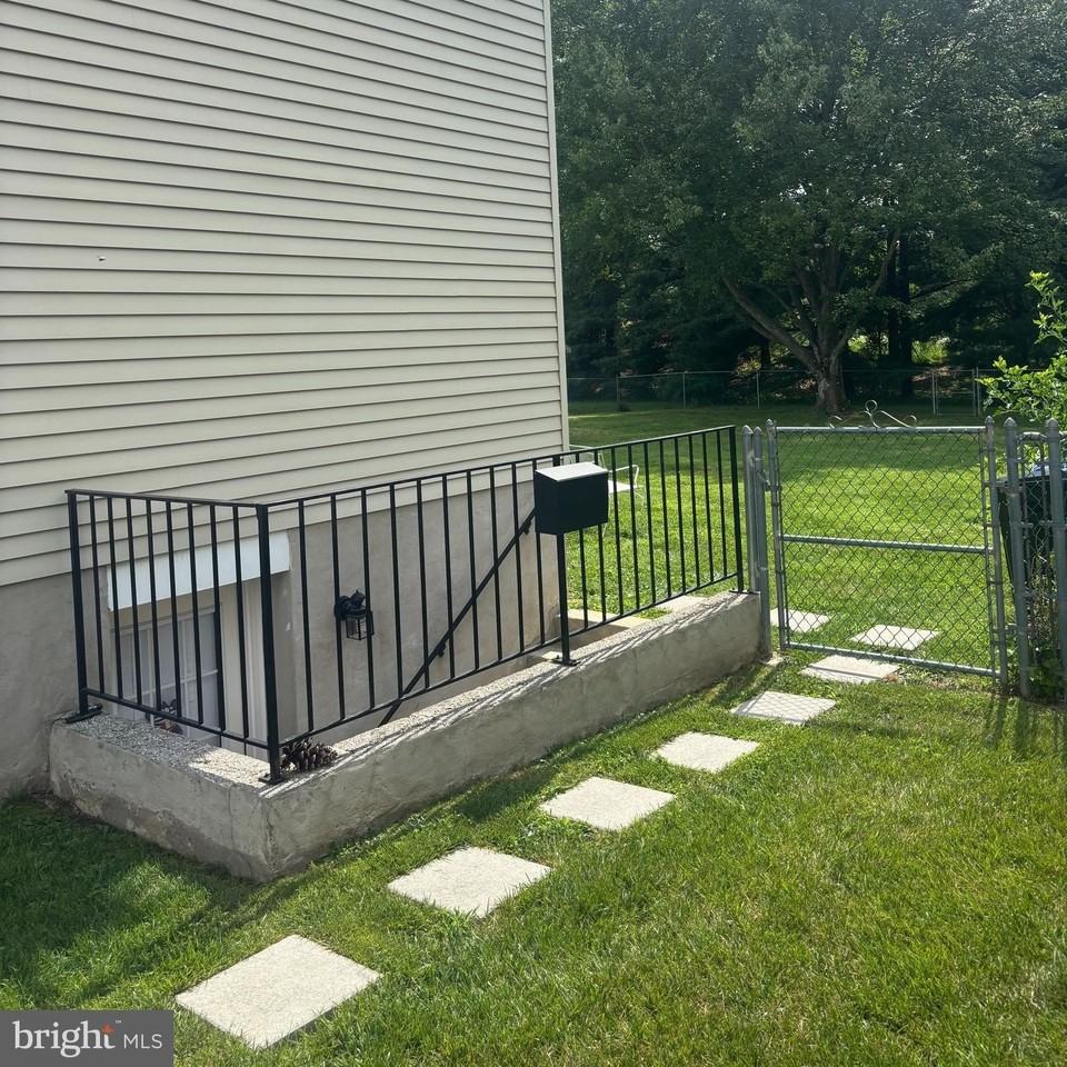 8 Dandelion Ct Unit B #B - Photo 6 of 17