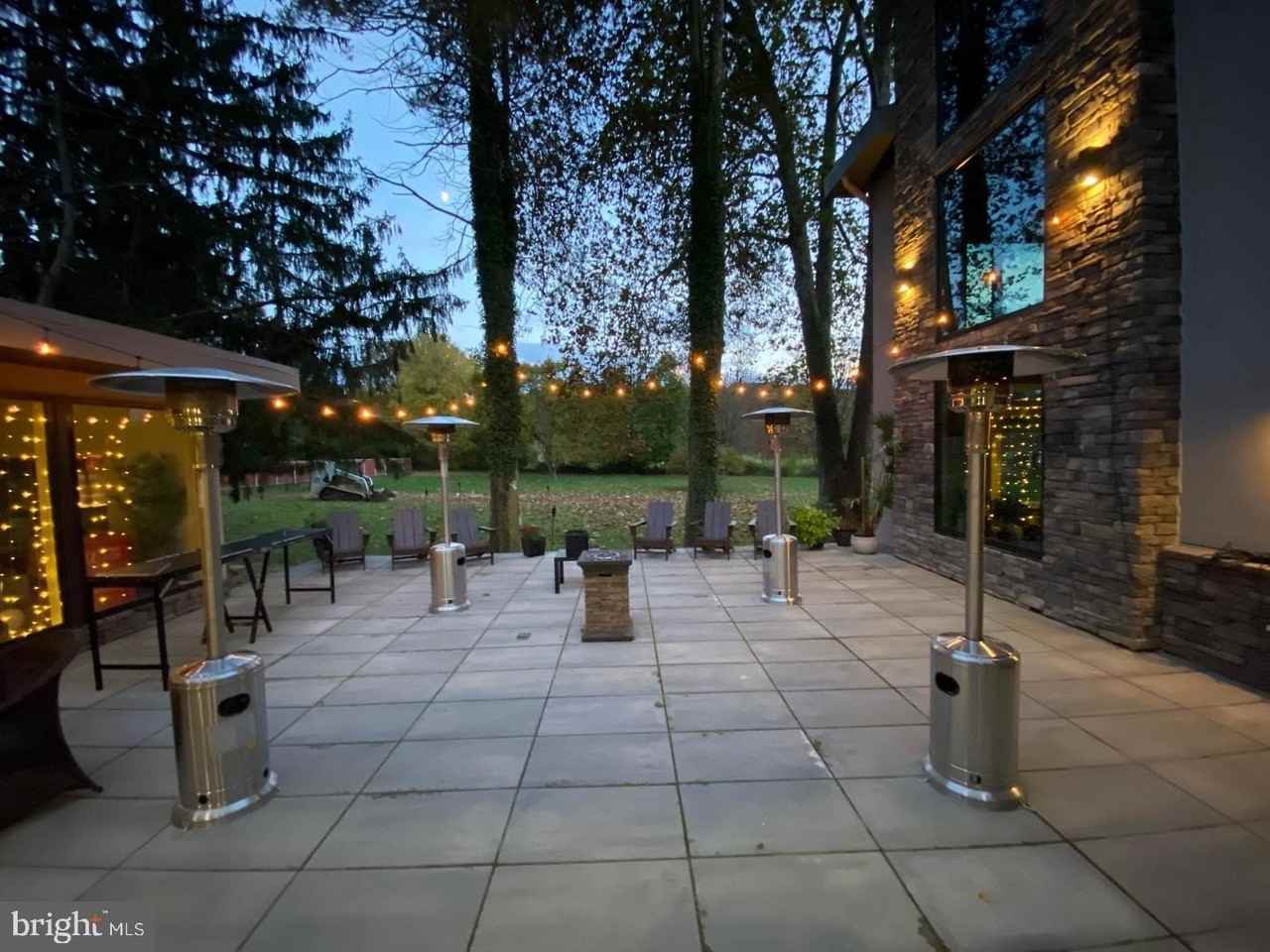 10530 Stevenson Rd - Photo 7 of 50