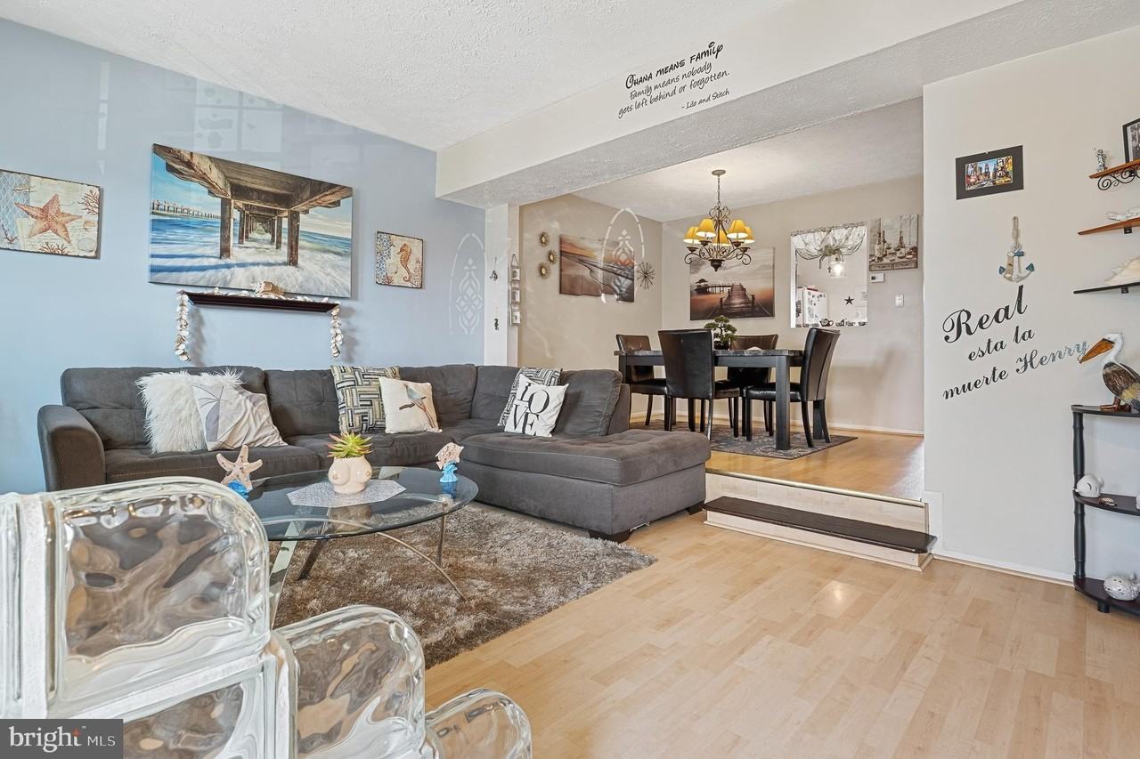 107 Highshire Ct - Photo 4 of 50