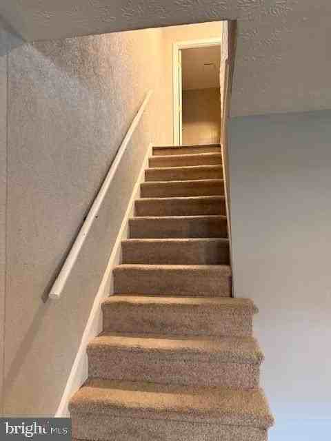 2021 Kelmore Rd - Photo 7 of 11