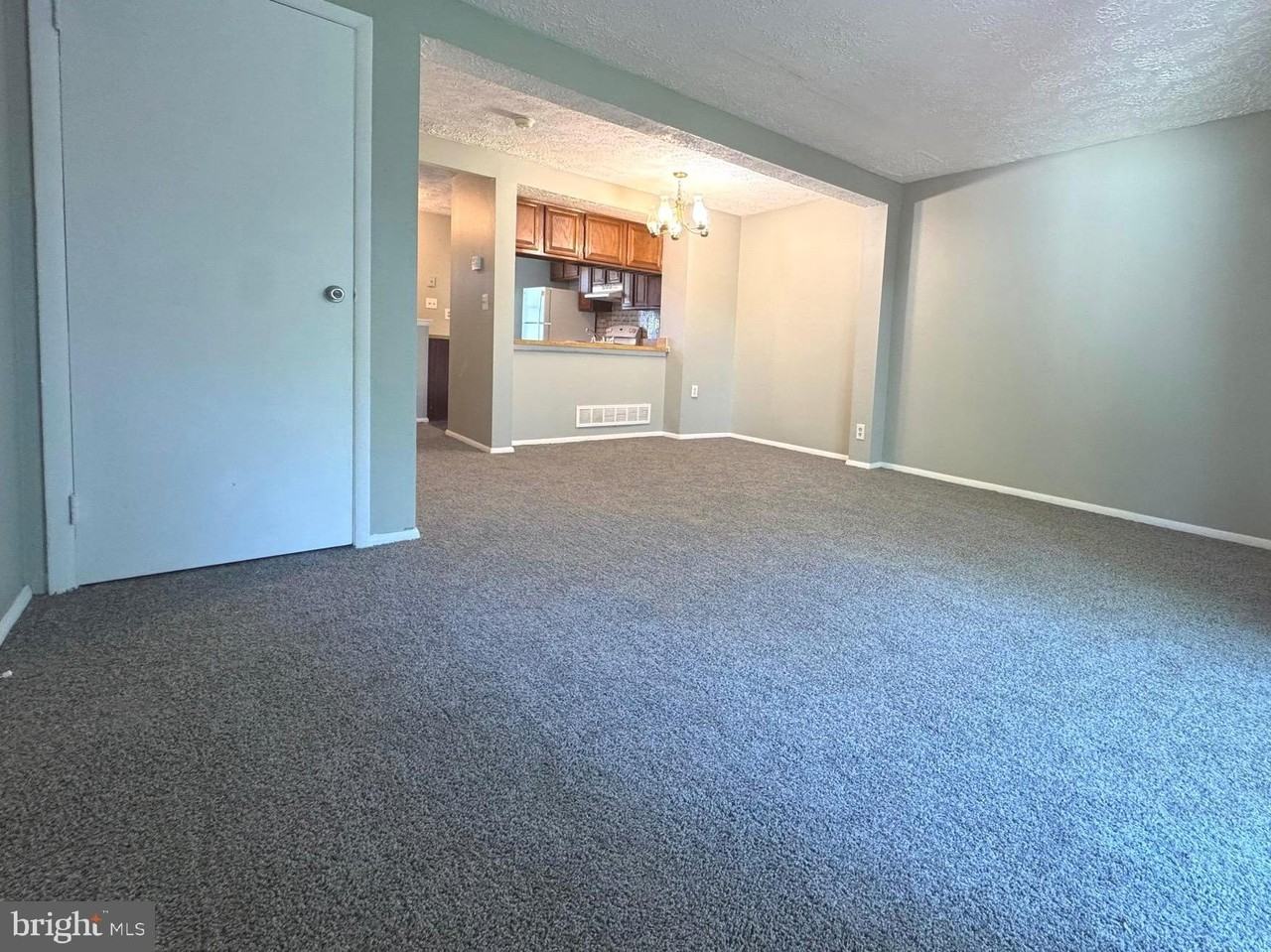 95 Stillwood Circle - Photo 7 of 21