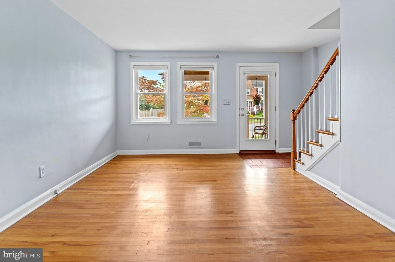 8356 Edgedale Rd - Photo 7 of 29