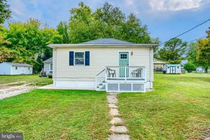 featured image of 7607 Bayside Dr