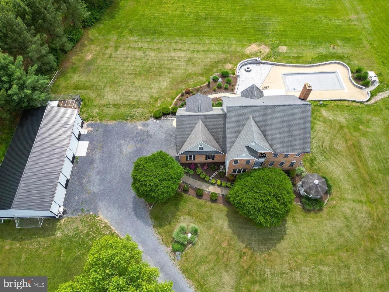 5100 Williams Wharf Rd - Photo 5 of 10