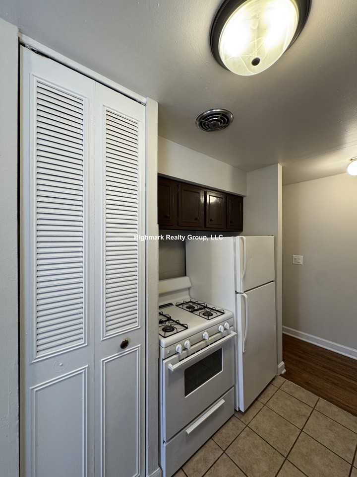 6011 N Winthrop Ave #501 - Photo 5 of 11