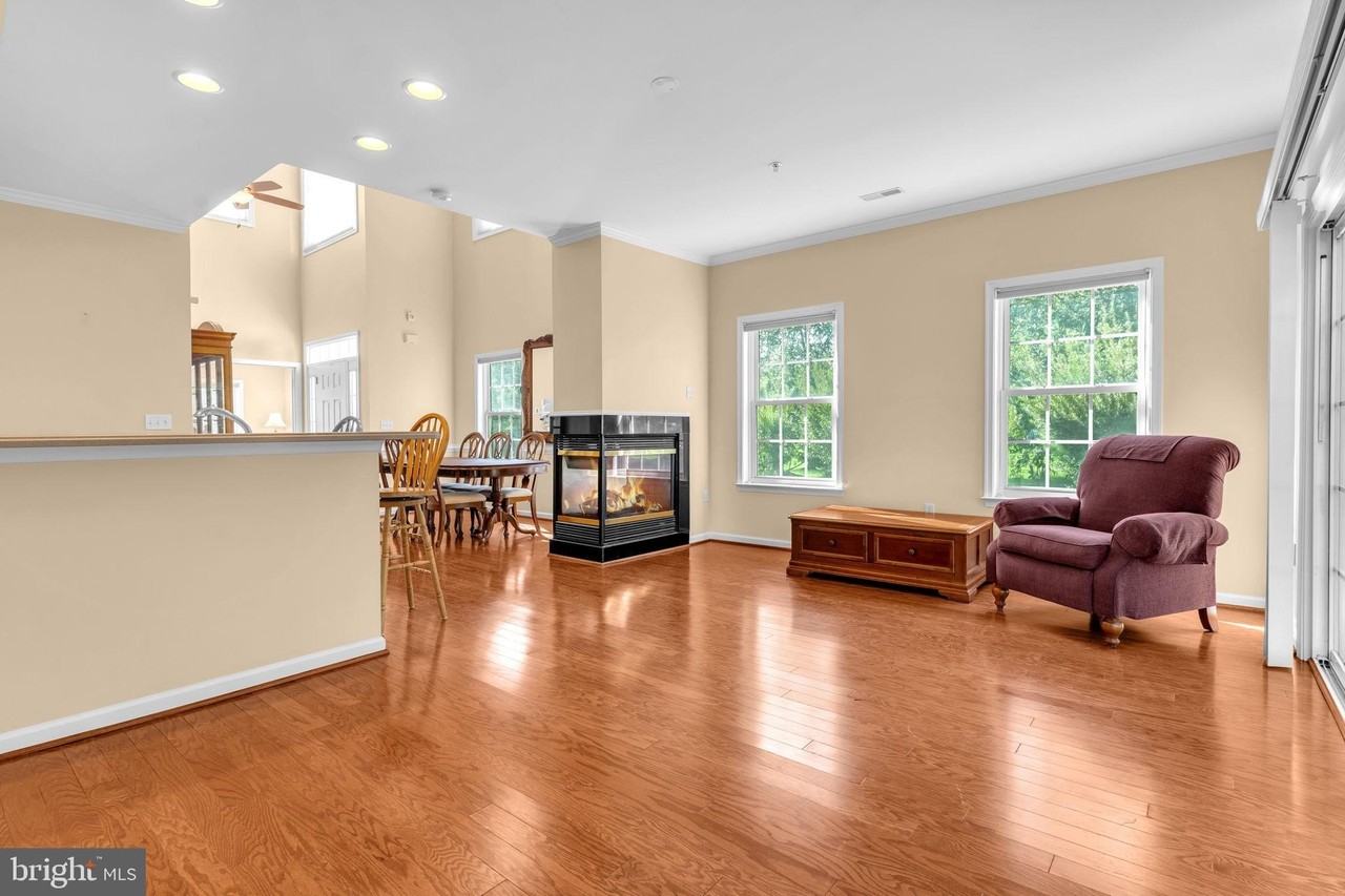 521 Marlboro Ct Unit 46 #46 - Photo 3 of 35