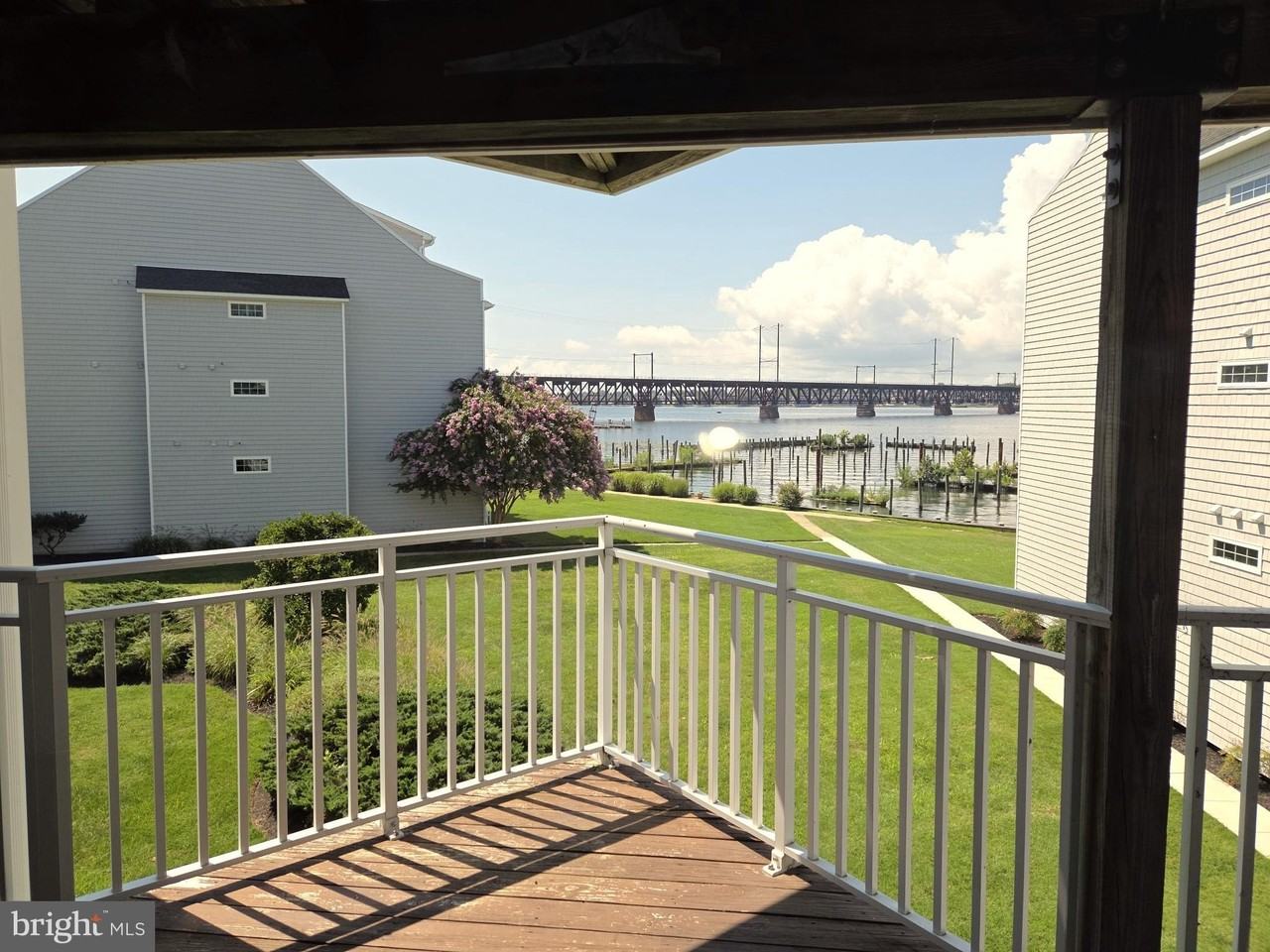 12 Owens Landing Ct Apt B - Photo 2 of 28