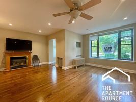 featured image of 2541 W Logan Blvd #1W