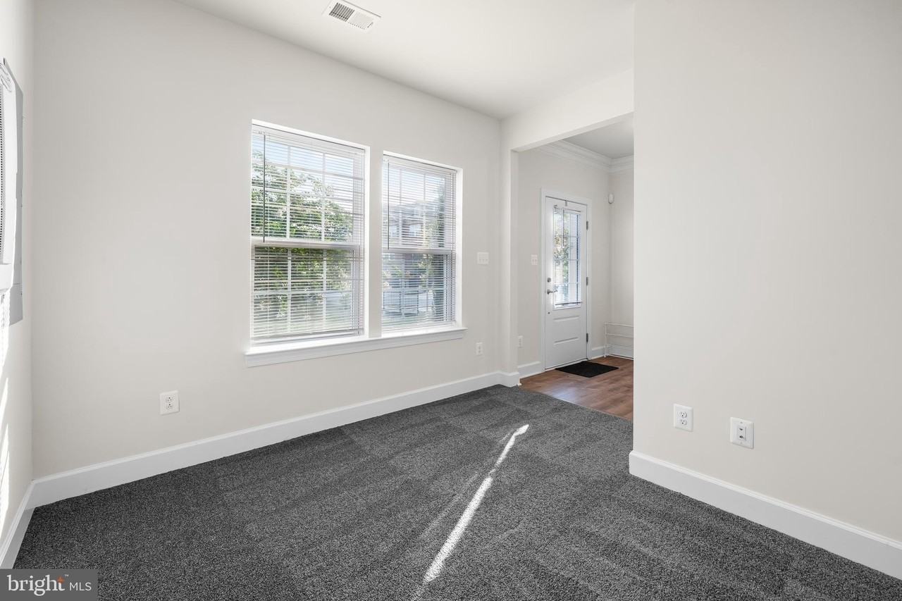 2962 Chalkstone Place - Photo 5 of 33