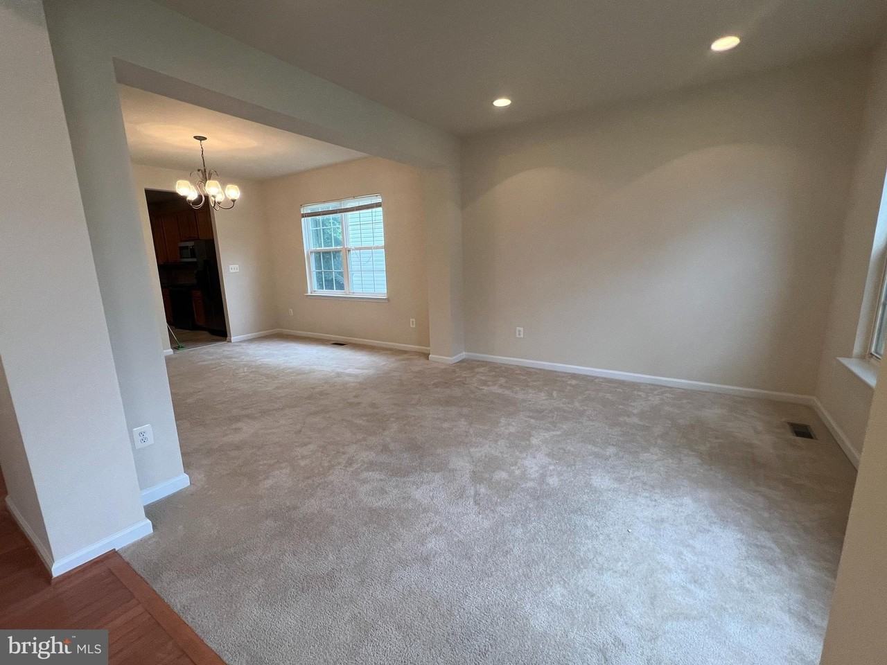 12 Rivers Edge Ter - Photo 4 of 35