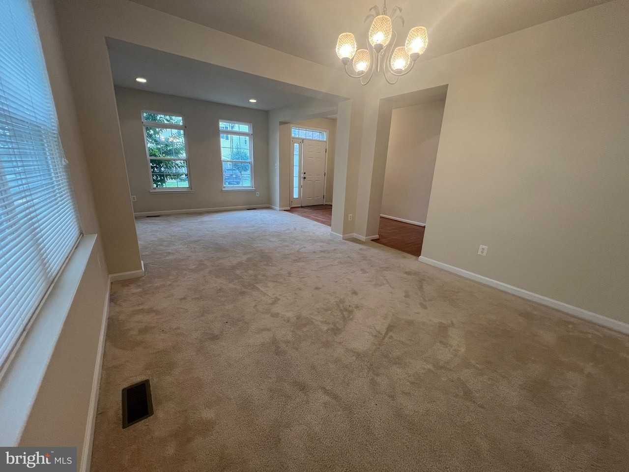 12 Rivers Edge Ter - Photo 7 of 35