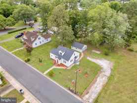 202 Oak St - Photo 1 of 1