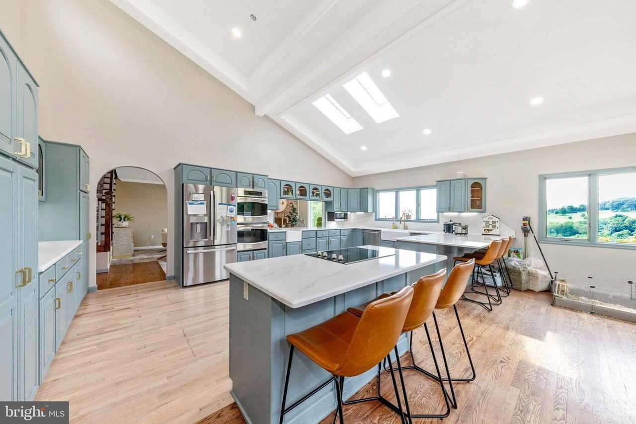 10011 Baltimore National Pike - Photo 2 of 30