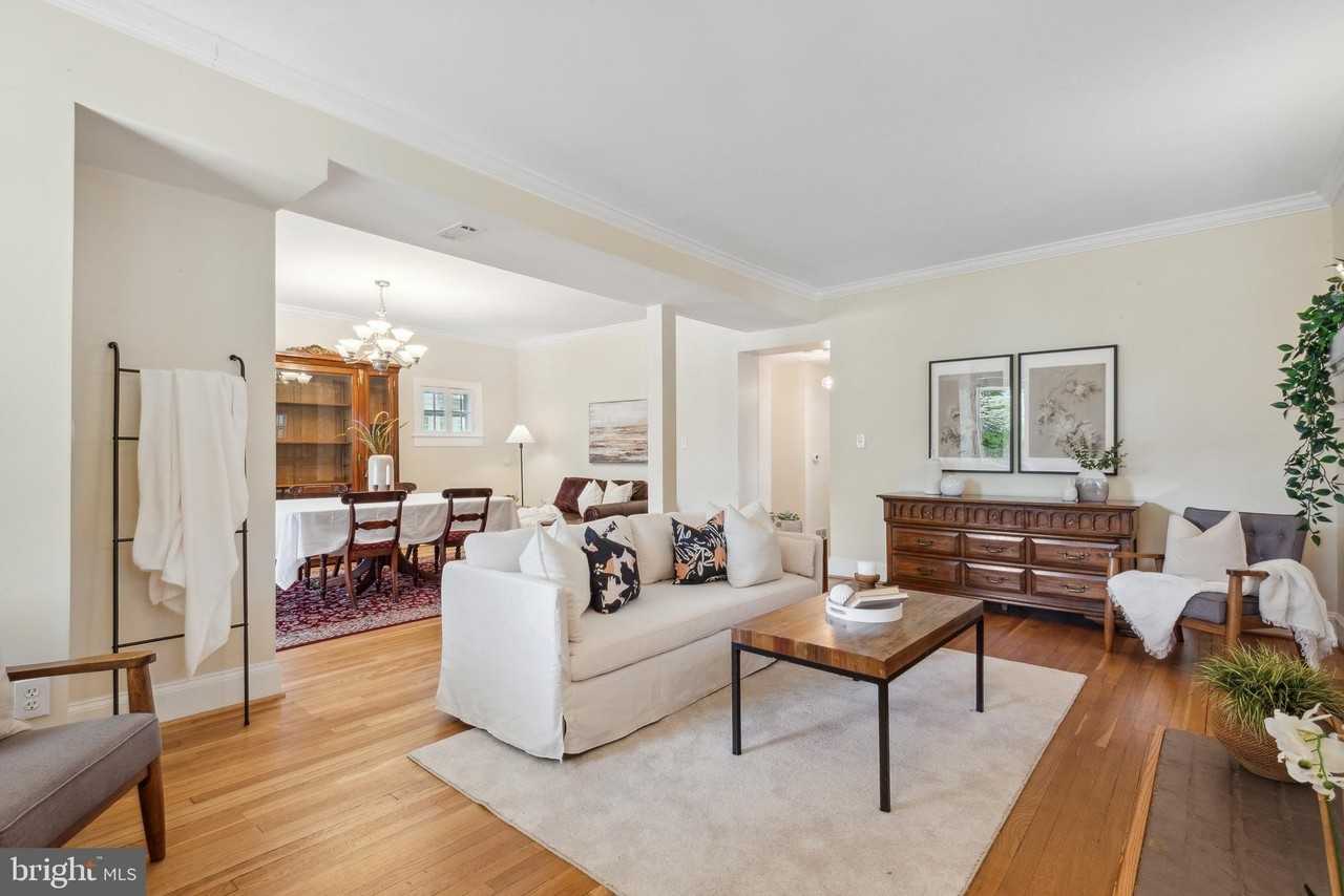 317 W College Ter - Photo 6 of 50