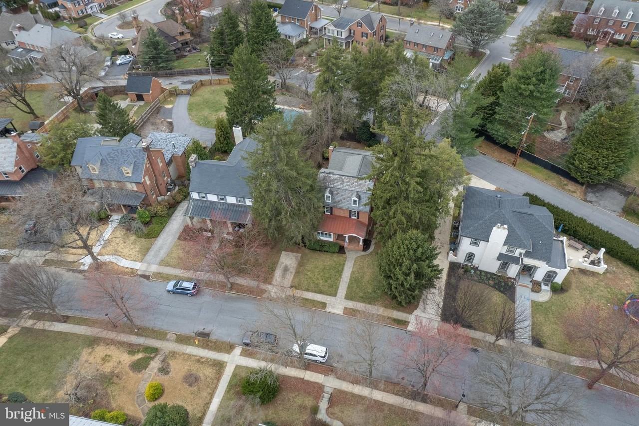 317 W College Ter - Photo 3 of 50