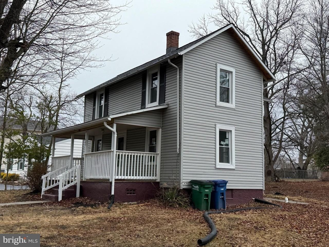 745 Schofield Avenue - Photo 2 of 28