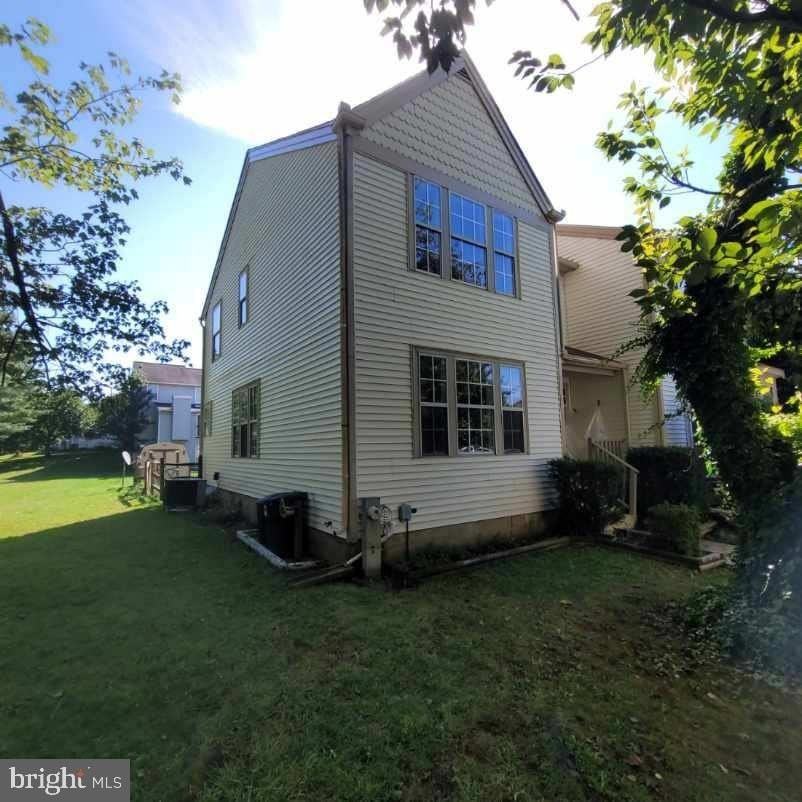 733 Orley Pl - Photo 2 of 37