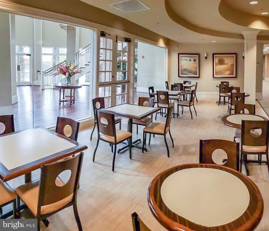 200 Smarty Jones Ter - Photo 6 of 50