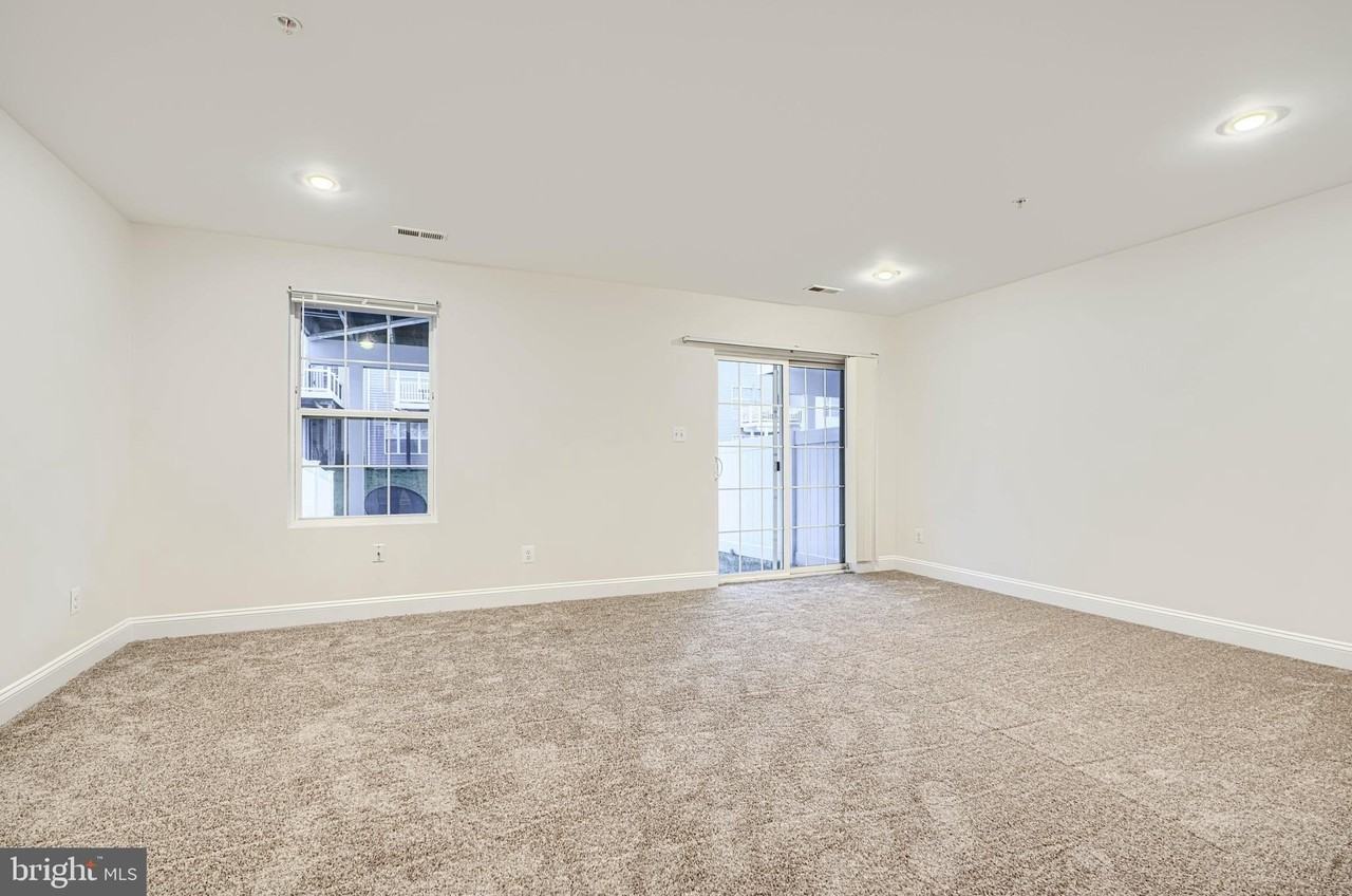 1309 Spindrift Rd - Photo 3 of 27