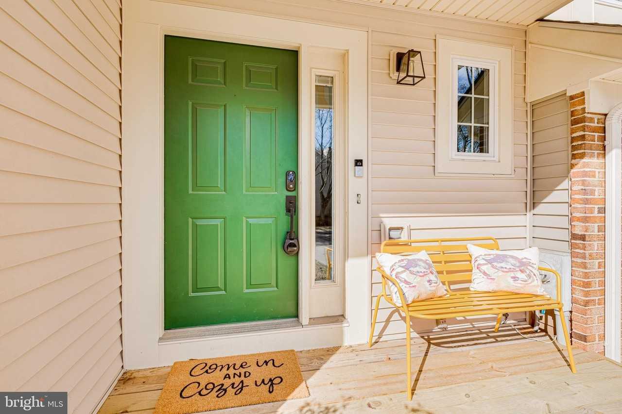 9180 Emersons Reach - Photo 2 of 42