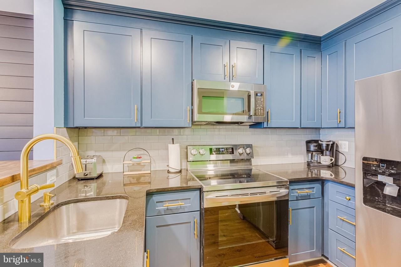 9180 Emersons Reach - Photo 5 of 42