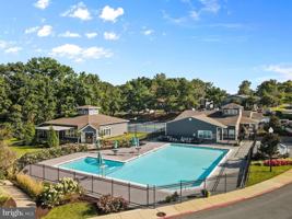 featured image of 9220 Old Lantern Way