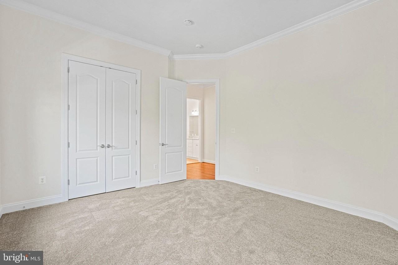 13551 Triadelphia Mill Rd - Photo 5 of 50